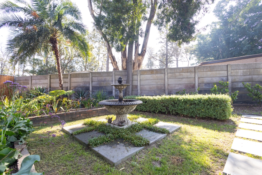 7 Bedroom Property for Sale in Penhill Western Cape